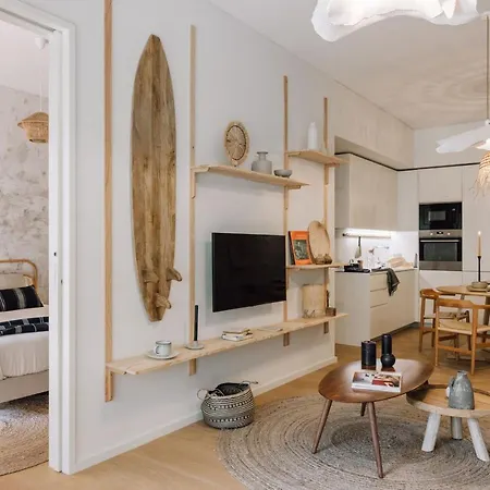Banyak - 2 Bedrooms And Parking In Arroios Lisbona