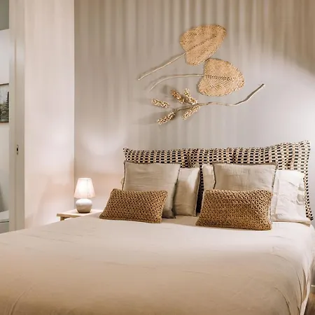 Banyak - 2 Bedrooms And Parking In Arroios Apartment Lisbon