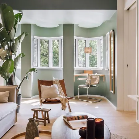 Banyak - 2 Bedrooms And Parking In Arroios