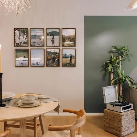 Banyak - 2 Bedrooms And Parking In Arroios Apartment