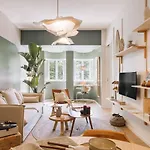 Appartamento Banyak - 2 Bedrooms And Parking In Arroios
